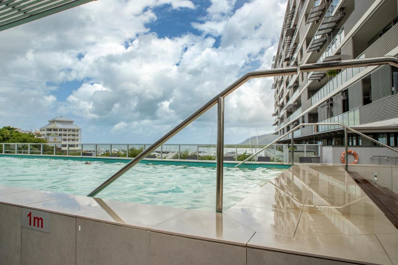 Cairns Waterfront Luxury At Harbourlights Daire Dış mekan fotoğraf